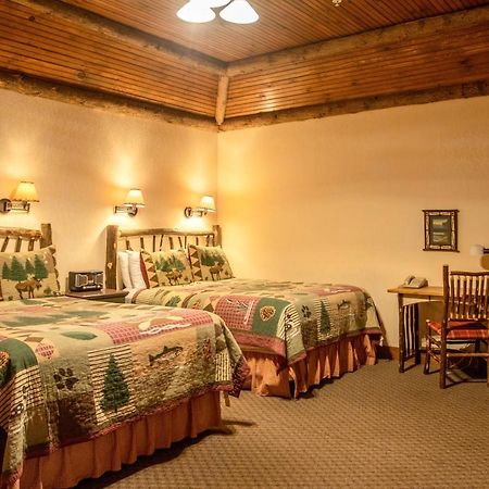 Finger Lakes Lodging Скеніетлес Екстер'єр фото