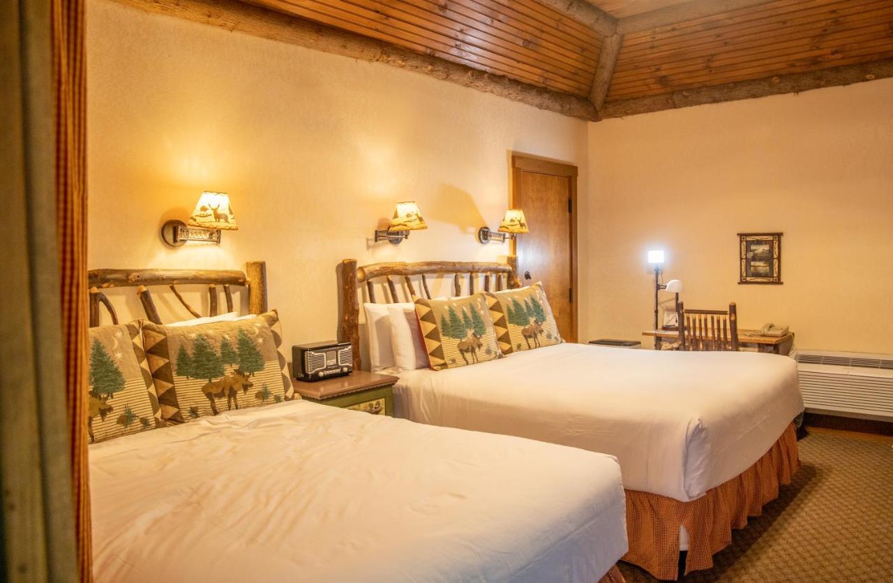 Finger Lakes Lodging Скеніетлес Екстер'єр фото