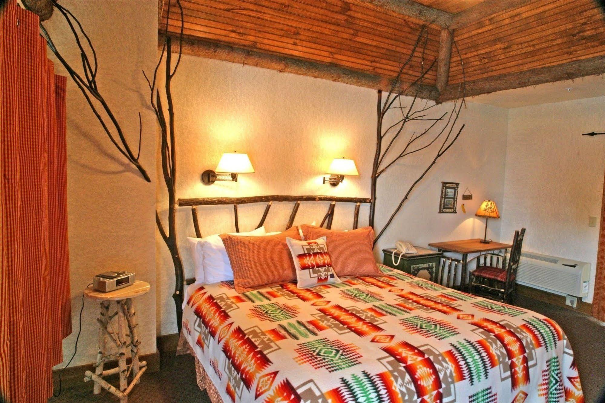 Finger Lakes Lodging Скеніетлес Екстер'єр фото